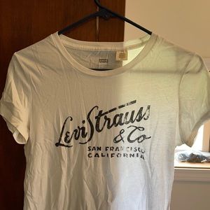 Levi Tshirt